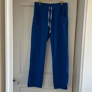 Figs Kade medium tall royal blue womens scrubs. Great condition, no stains